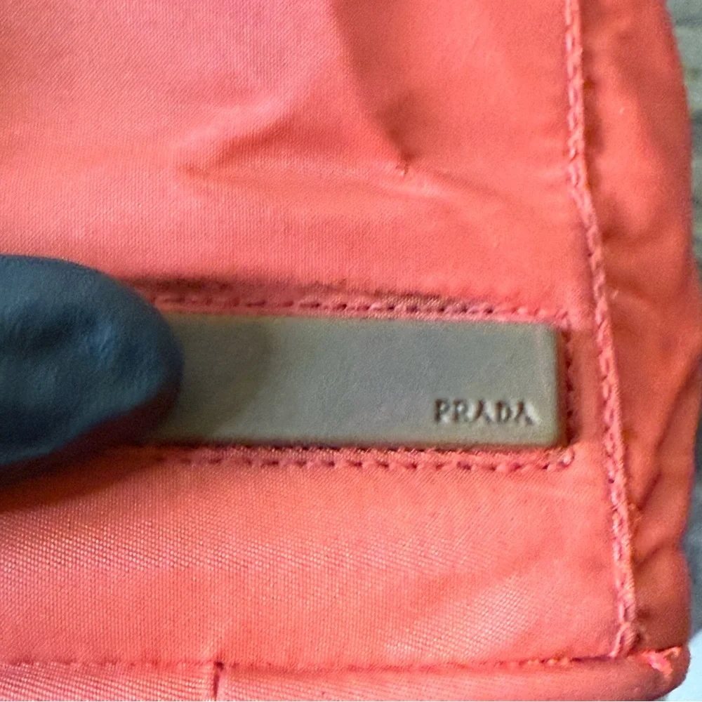 🔥PRADA VINTAGE TESSUTO  RED/ CORAL COLOR NYLON SHOULDER BAG 🔥 - Picture 11 of 16